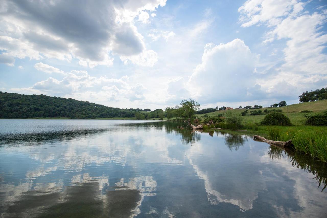 Agriturismo Lago Di Mezzano Valentano Zewnętrze zdjęcie